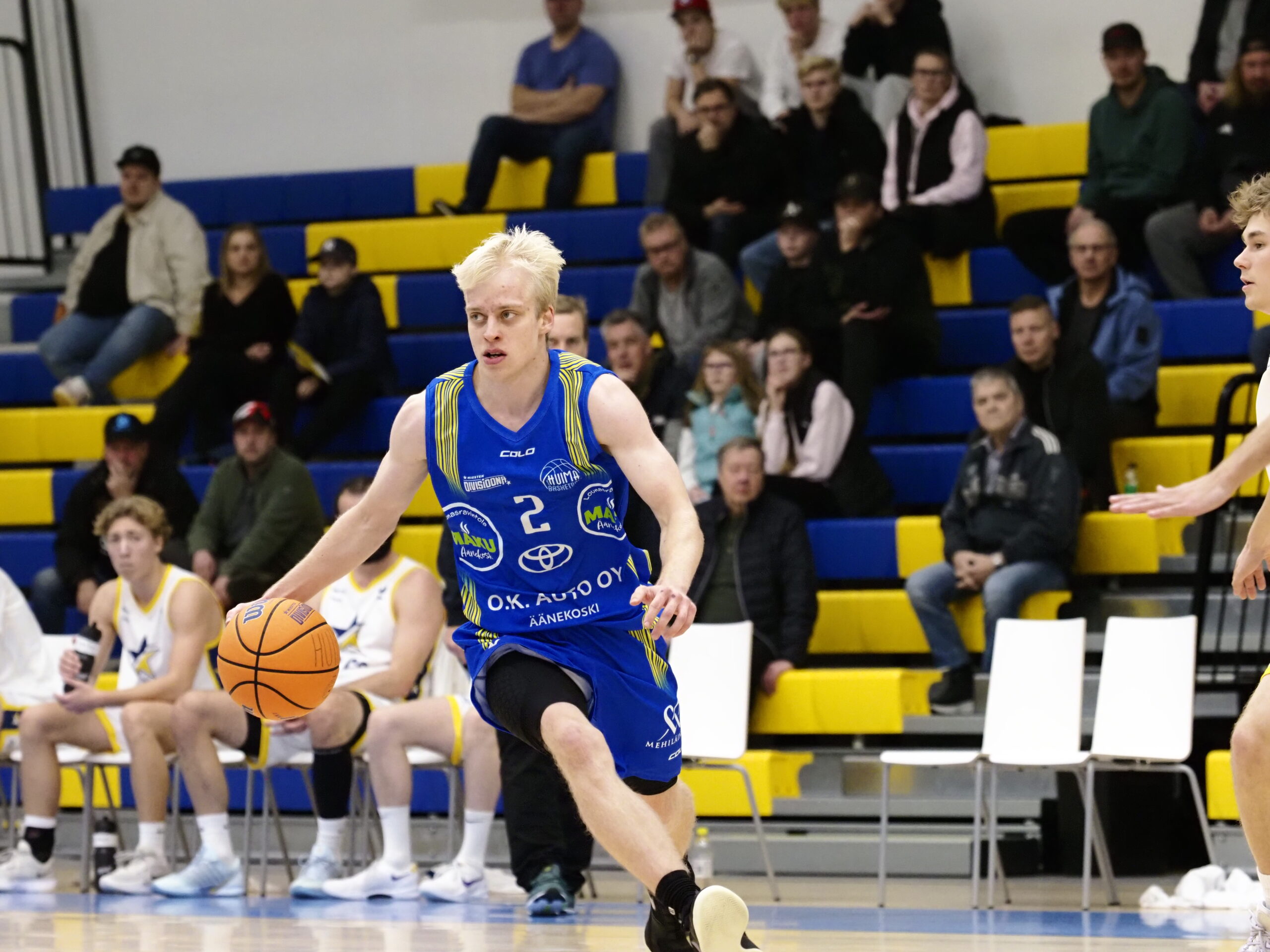 se-on-siin-sanoisi-er-s-tunnettu-urheiluselostaja-huima-basketball